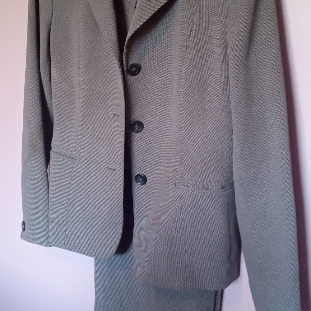 Jones New York Black and White Blazer